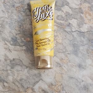 BUNDLE TO SAVE!!  You're in Luxe Body Creme